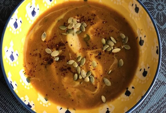 Autumn Pumpkin Curry Soup